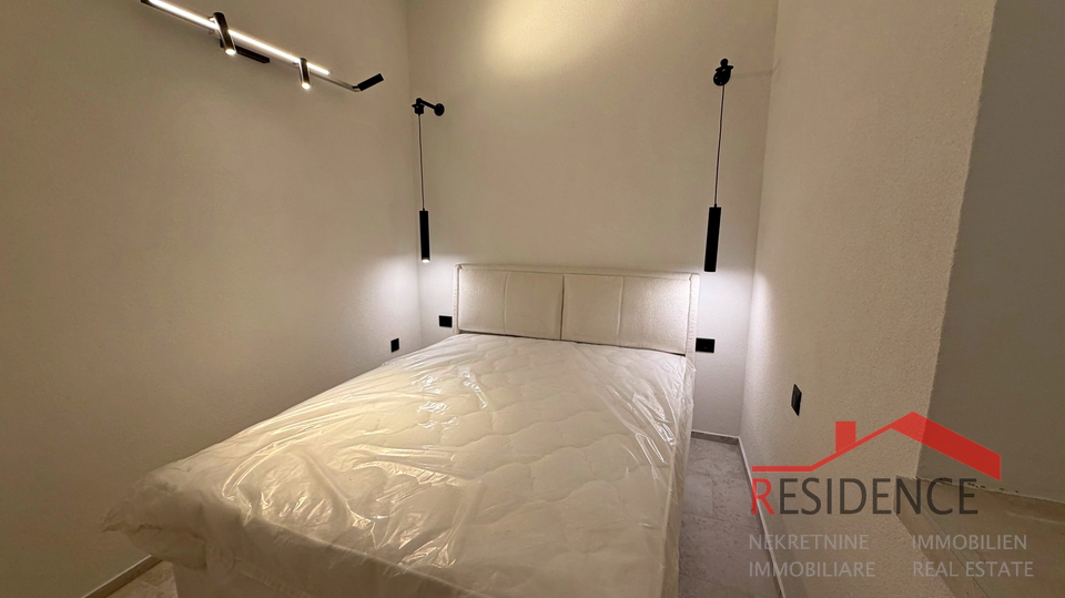 Medulin&comma; Center&comma; house with 2 apartments&comma; garden&comma; sea view