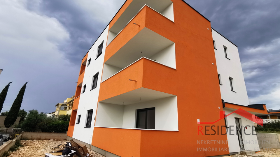 Medulin, Einfamilienhaus mit 3 Wohnungen, Meerblick