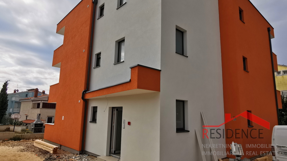 Medulin, Einfamilienhaus mit 3 Wohnungen, Meerblick