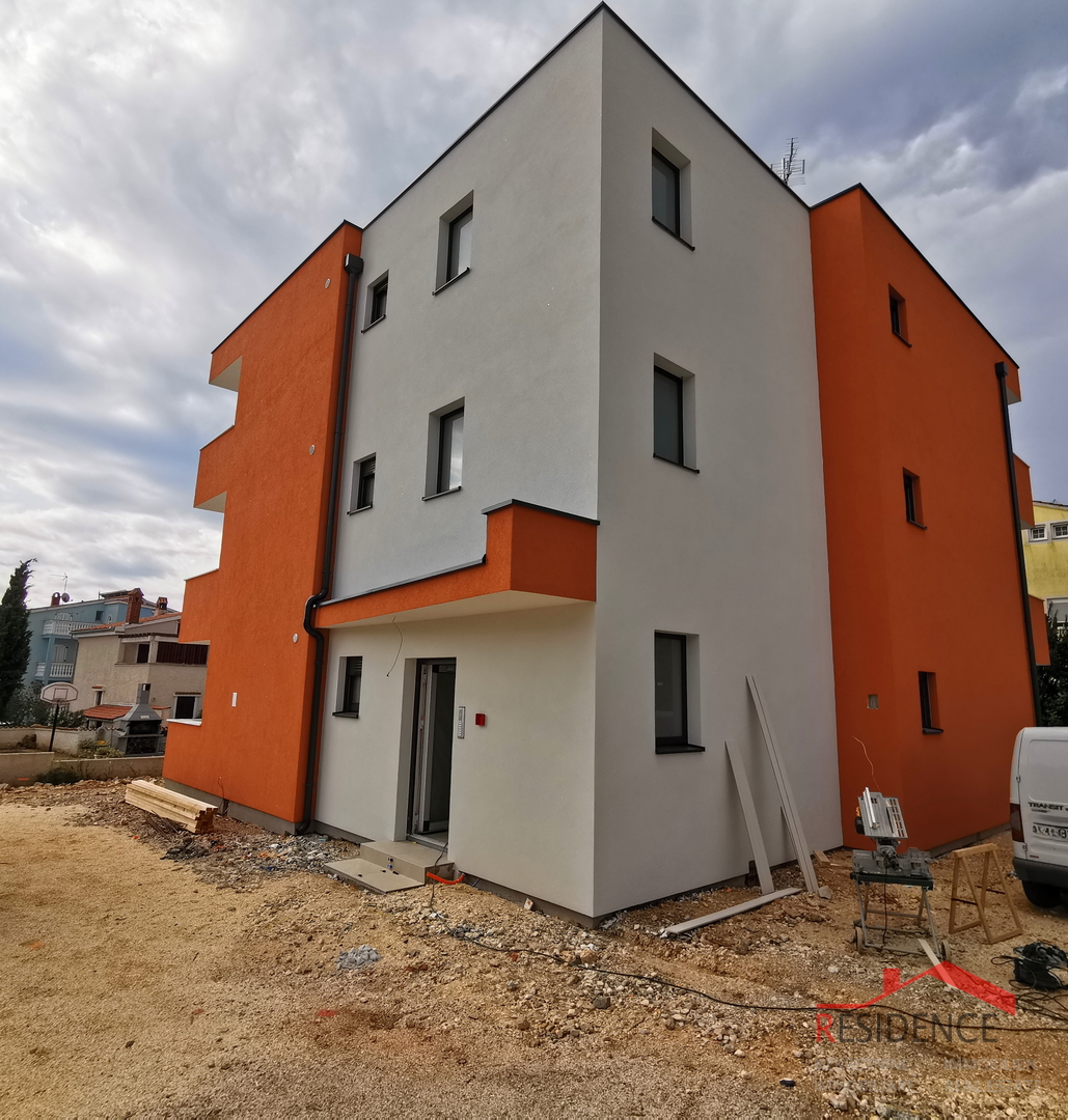 Medulin, detached house with 3 apartments, sea view