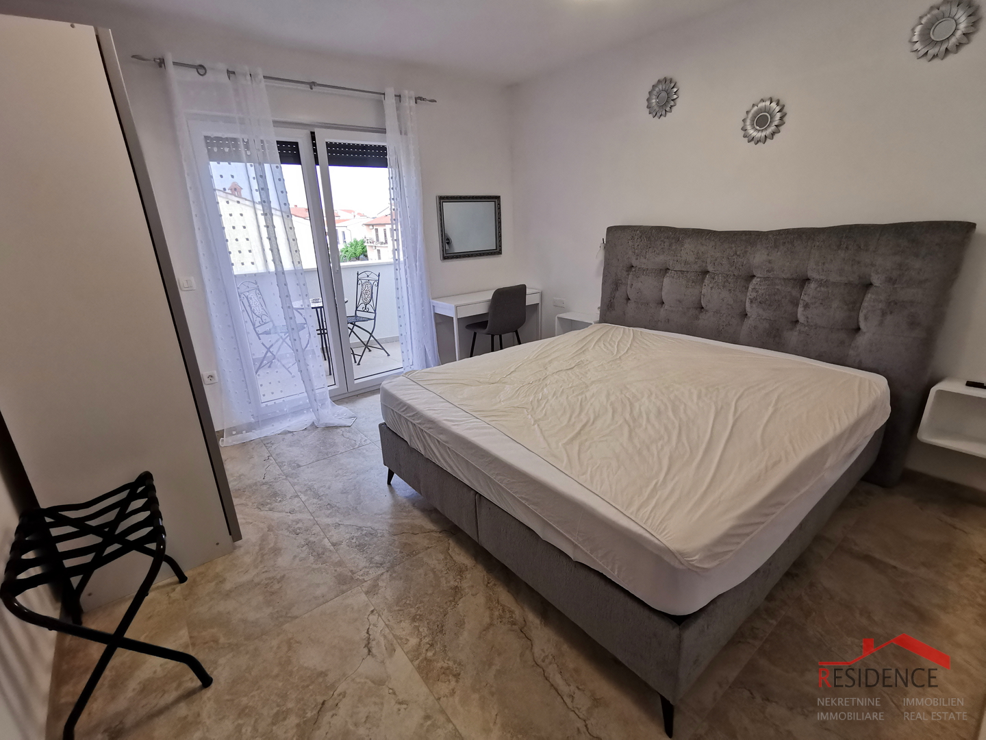 Medulin, detached house with 3 apartments, sea view