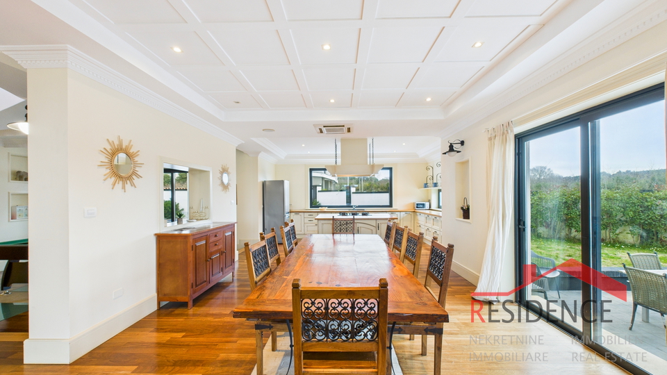 Banjole&comma; luxury villa with a swimming pool&comma; near by sea and Marina