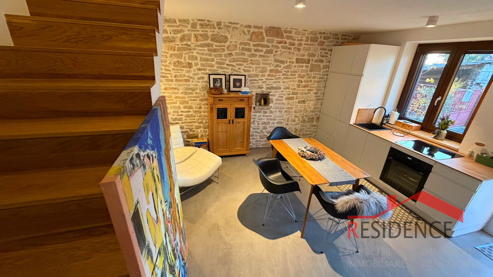 Peroj, Reihenhaus aus Stein, Exklusivverkauf