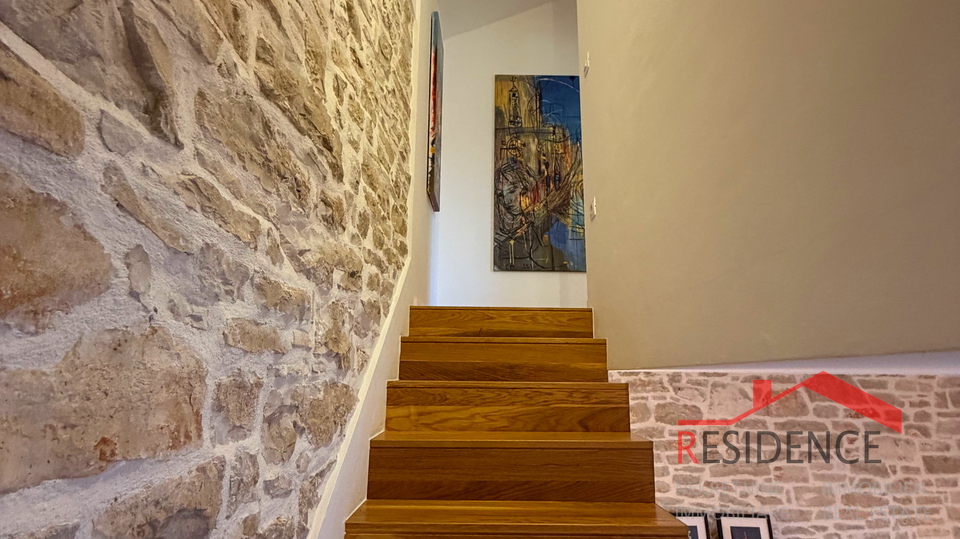 Peroj, Reihenhaus aus Stein, Exklusivverkauf