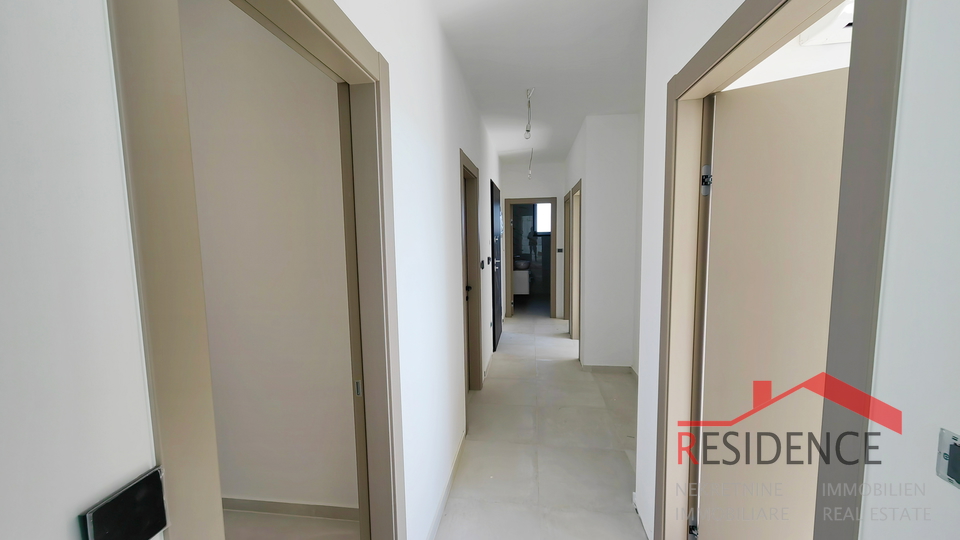 Pje&scaron;&ccaron;ana uvala&comma; novi stan na 1&period; katu s pogledom na more