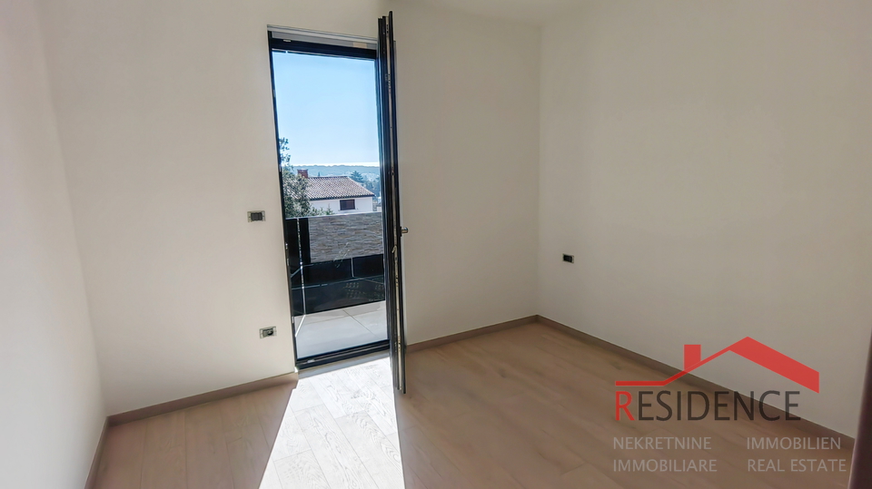 Pje&scaron;&ccaron;ana uvala&comma; novi stan na 1&period; katu s pogledom na more