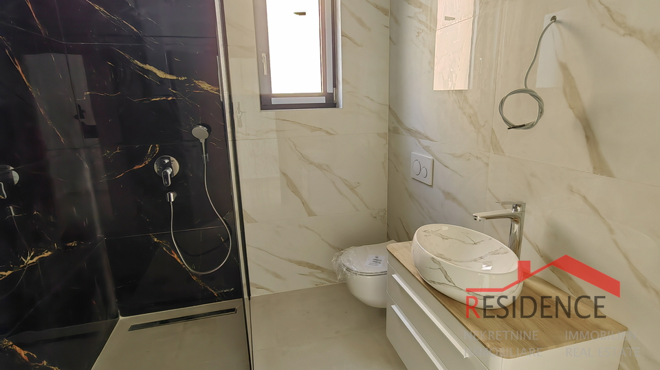 Pje&scaron;&ccaron;ana uvala&comma; novi stan na 1&period; katu s pogledom na more