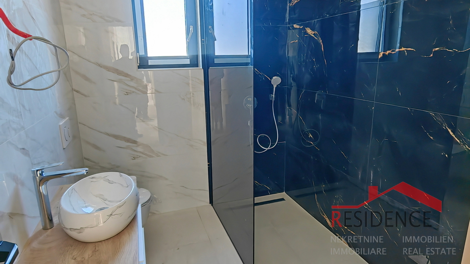 Pje&scaron;&ccaron;ana uvala&comma; novi stan na 1&period; katu s pogledom na more