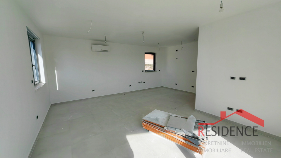 Pje&scaron;&ccaron;ana uvala&comma; novi stan na 1&period; katu s pogledom na more