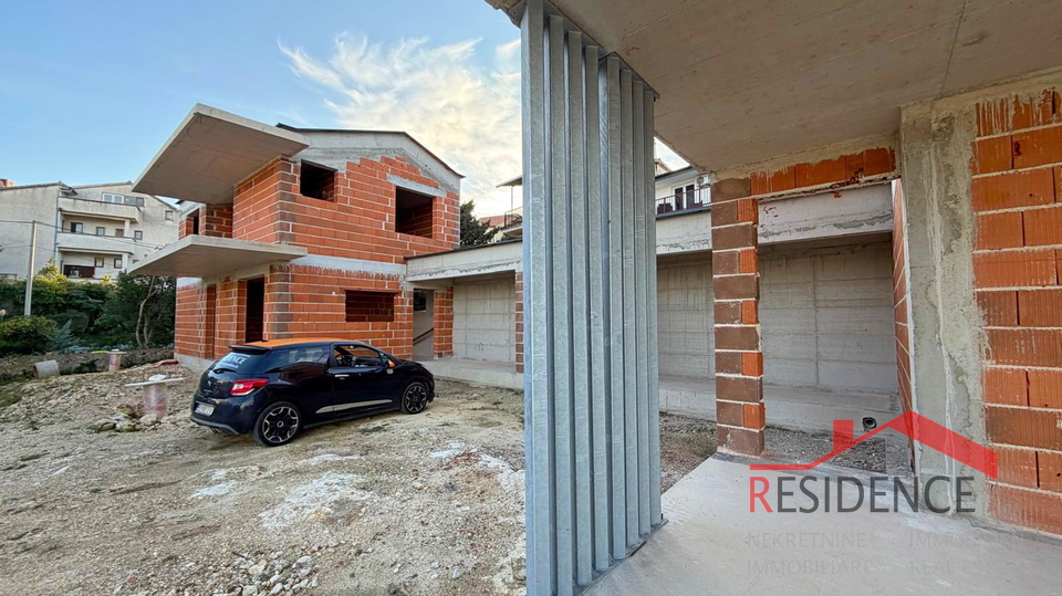 Premantura, 2 samostojni hiši v Roh Bau fazi, pogled na morje