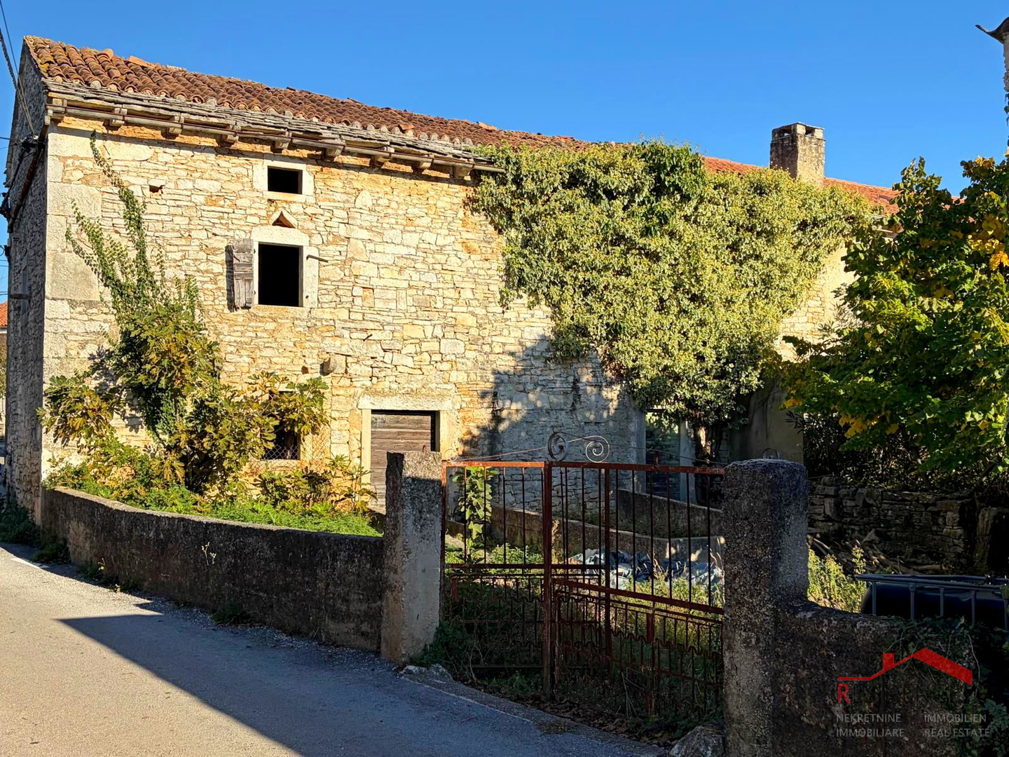 Filipana, Old Istrian house, garden, garage, tavern