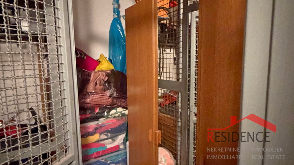 Pula&comma; Gregovica&comma; stan na 2&period; katu&comma; 2 ss