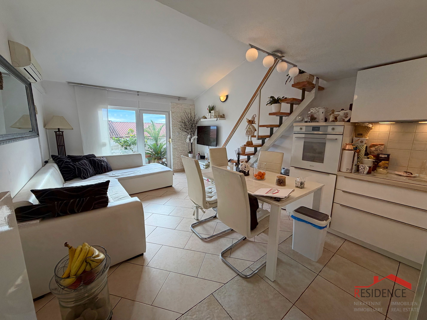 Pula, Gregovica, Wohnung im 2. Stock, 2 Schlafzimmer