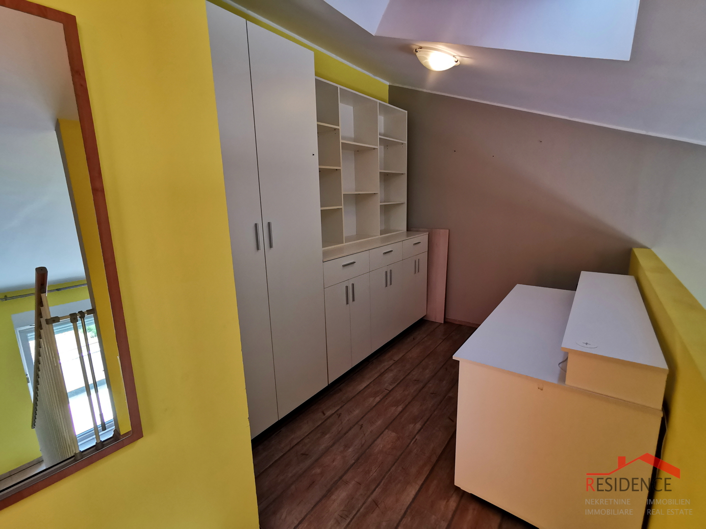 Pula, Gregovica, dvoetažni stan