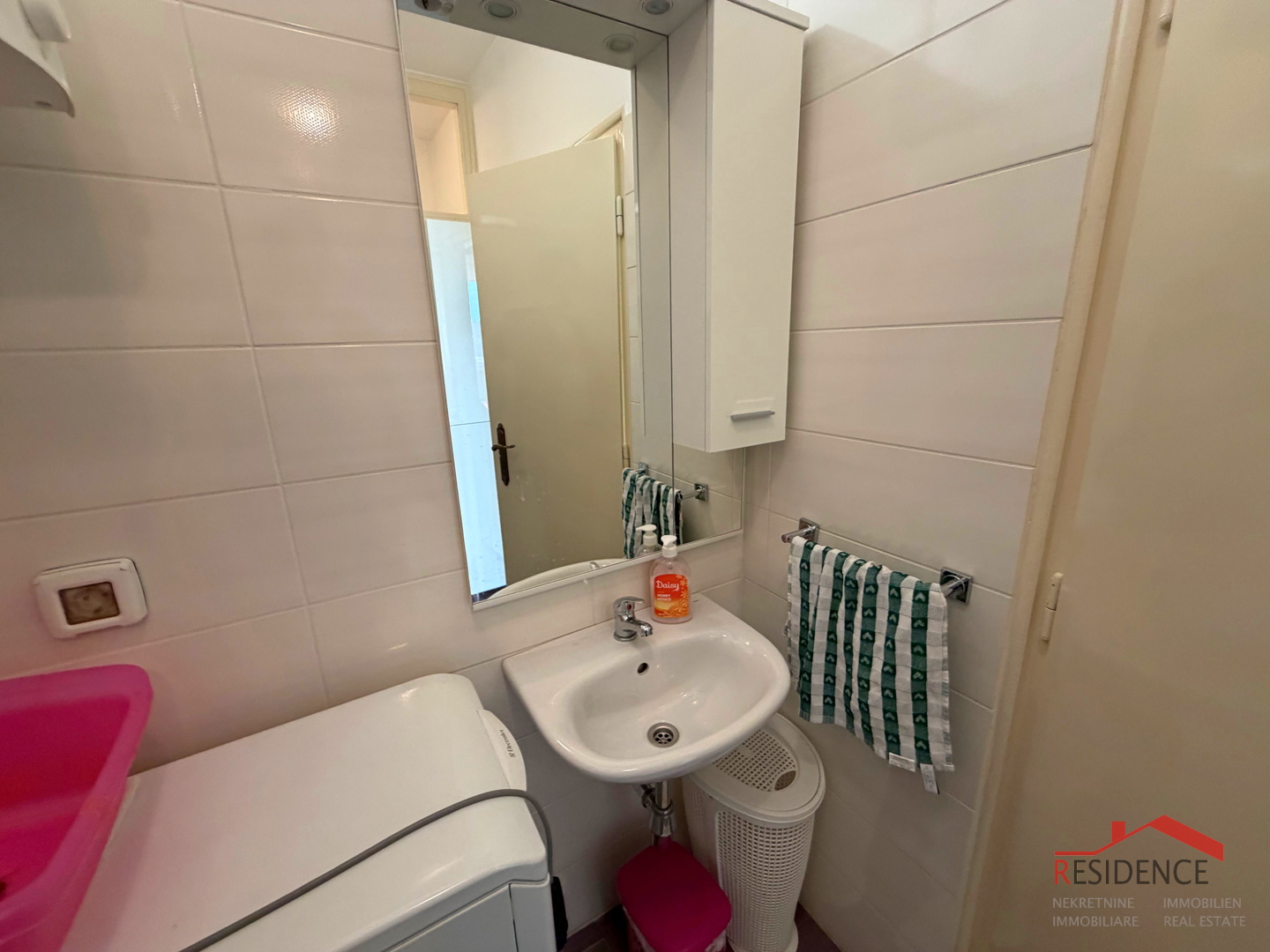 Ekskluzivna prodaja, Stan na Kaštanjeru, 2.kat