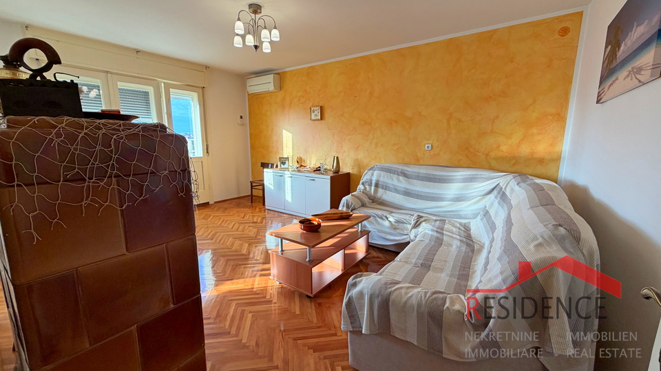 Pola&comma; Ka&scaron;tanjer&comma; appartamento al 2&deg; piano