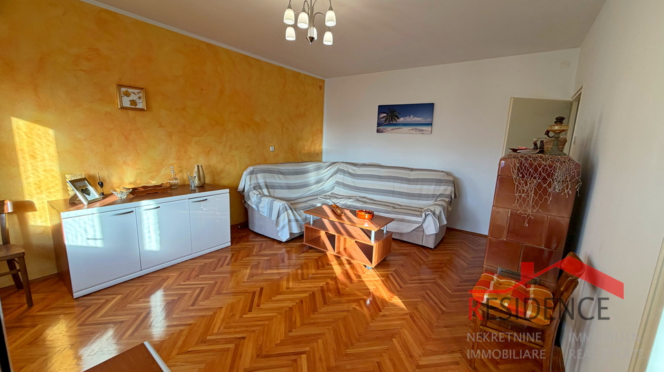 Pola&comma; Ka&scaron;tanjer&comma; appartamento al 2&deg; piano