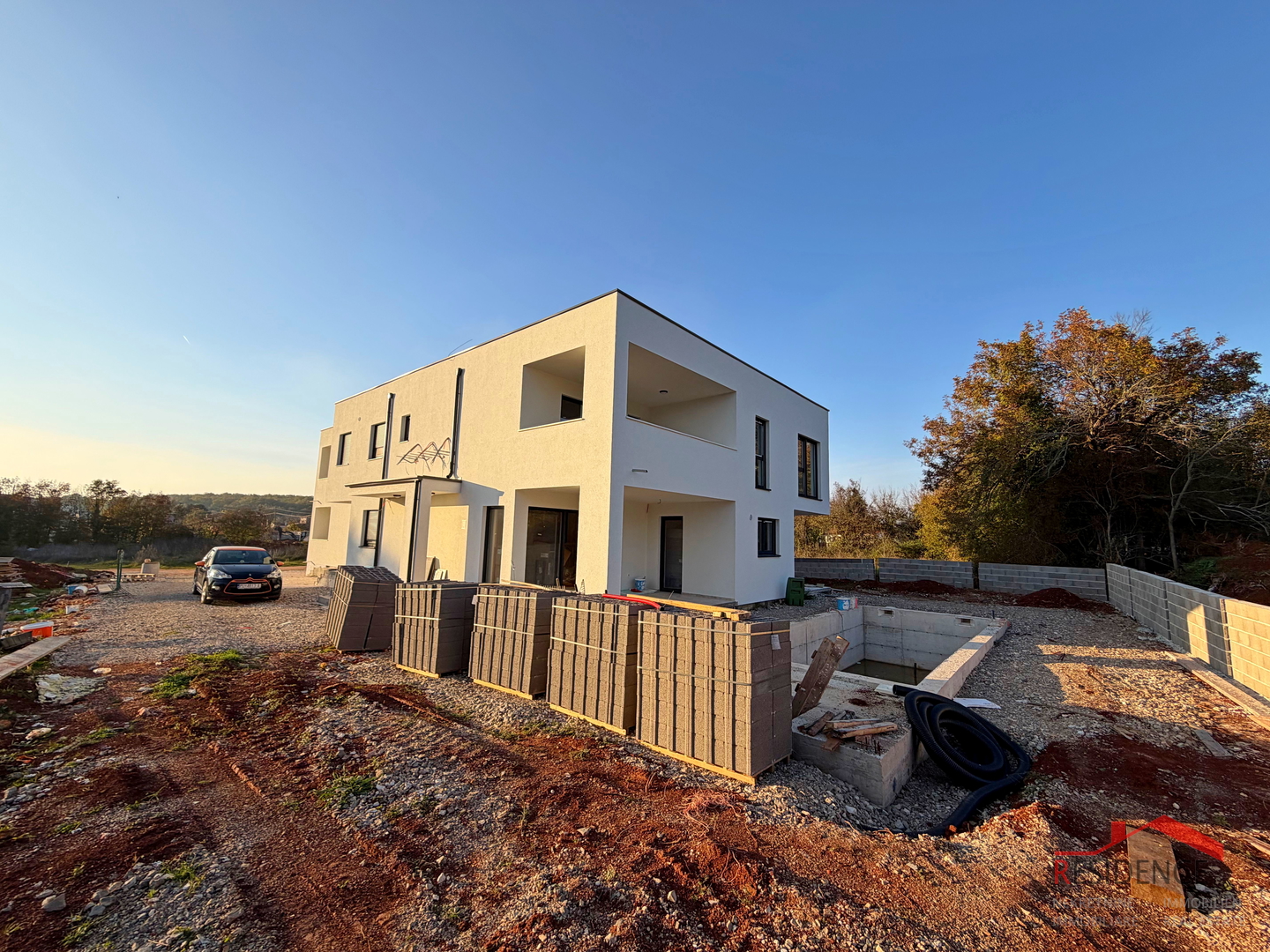 Pula, Loborika-okolica, duplex kuća s bazenom