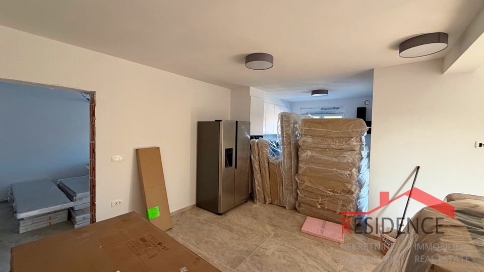 Pula, Loborika-okolica, dvojna hiša z bazenom