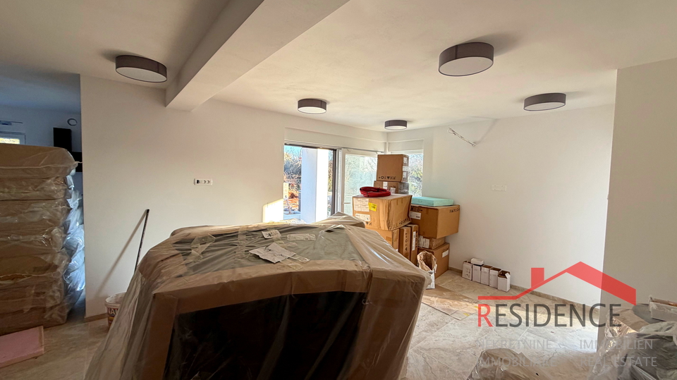 Pula, Loborika-okolica, dvojna hiša z bazenom