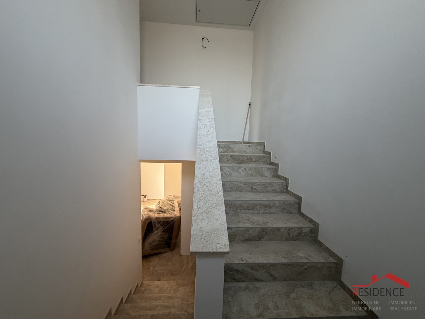 Pula, Loborika-okolica, duplex kuća s bazenom