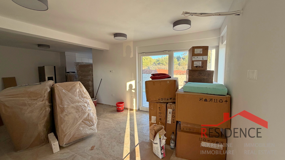 Pula, Loborika-okolica, dvojna hiša z bazenom