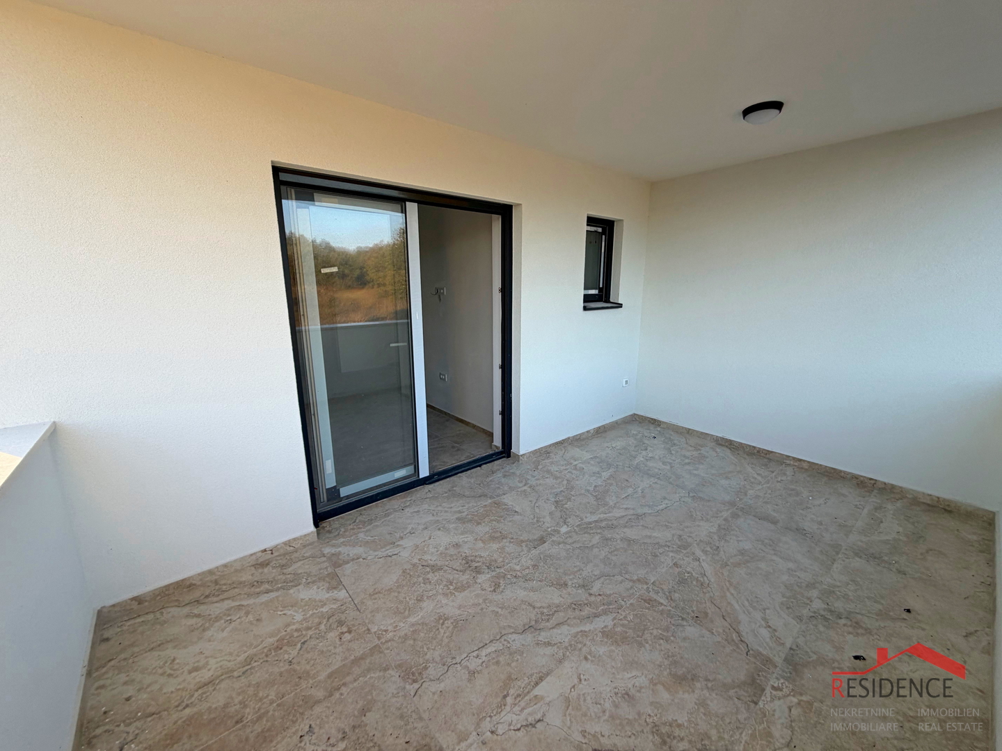 Pula, Loborika-okolica, duplex kuća s bazenom