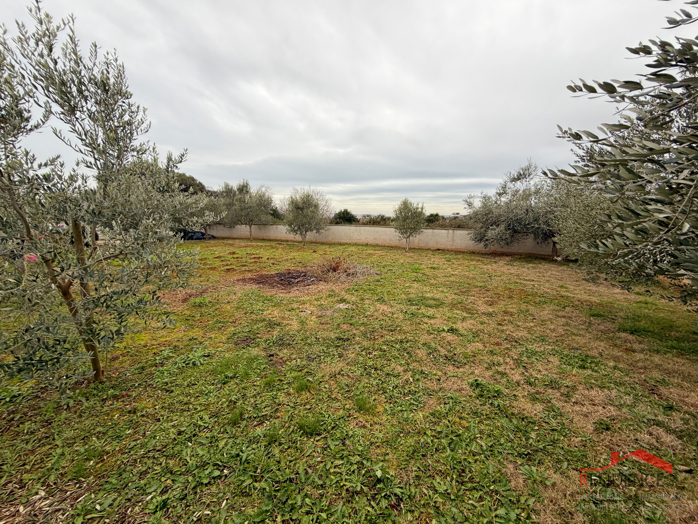 Pula, Monte Šerpo-Komunal, građevinsko zemljište