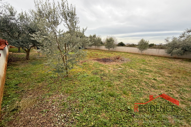 ula, Monte Šerpo-Komunal, Baugrundstück