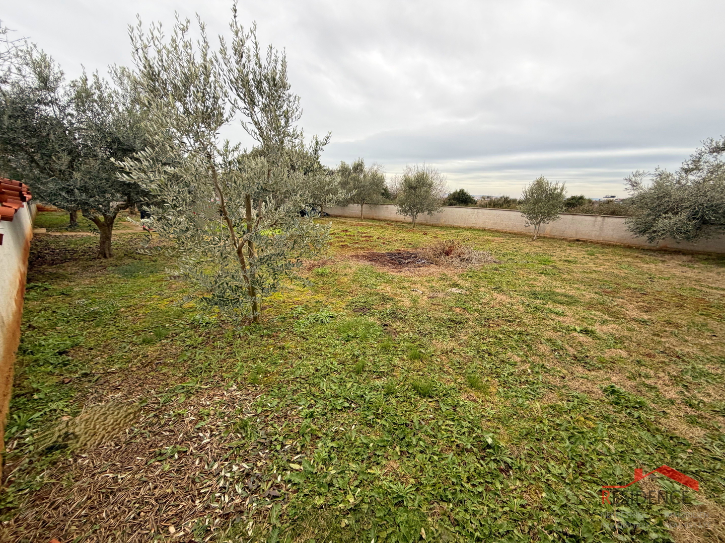 Pula, Monte Šerpo-Komunal, građevinsko zemljište