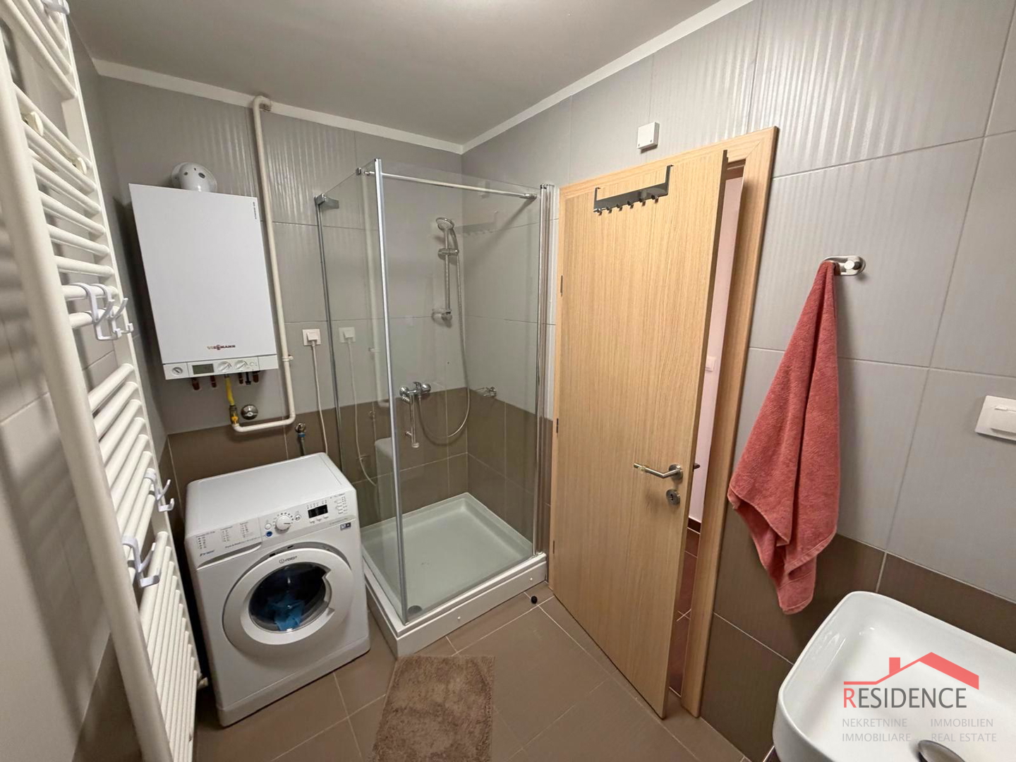 Pula, Nova Veruda, stan sa 2 spavaće sobe , parking