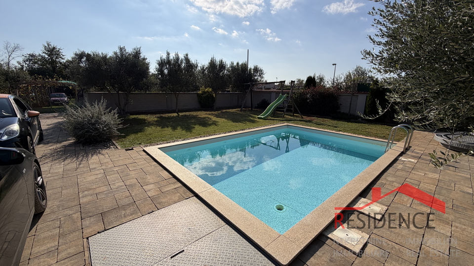 Šikići, Einfamilienhaus mit Swimmingpool, Exklusivverkauf