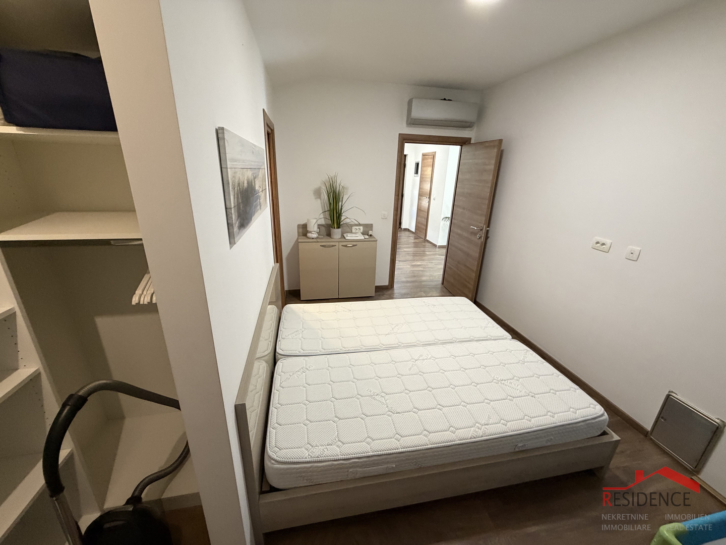 Šikići, single-family house with swimming pool, Exclusive sale