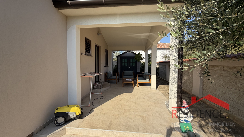 Šikići, Einfamilienhaus mit Swimmingpool, Exklusivverkauf