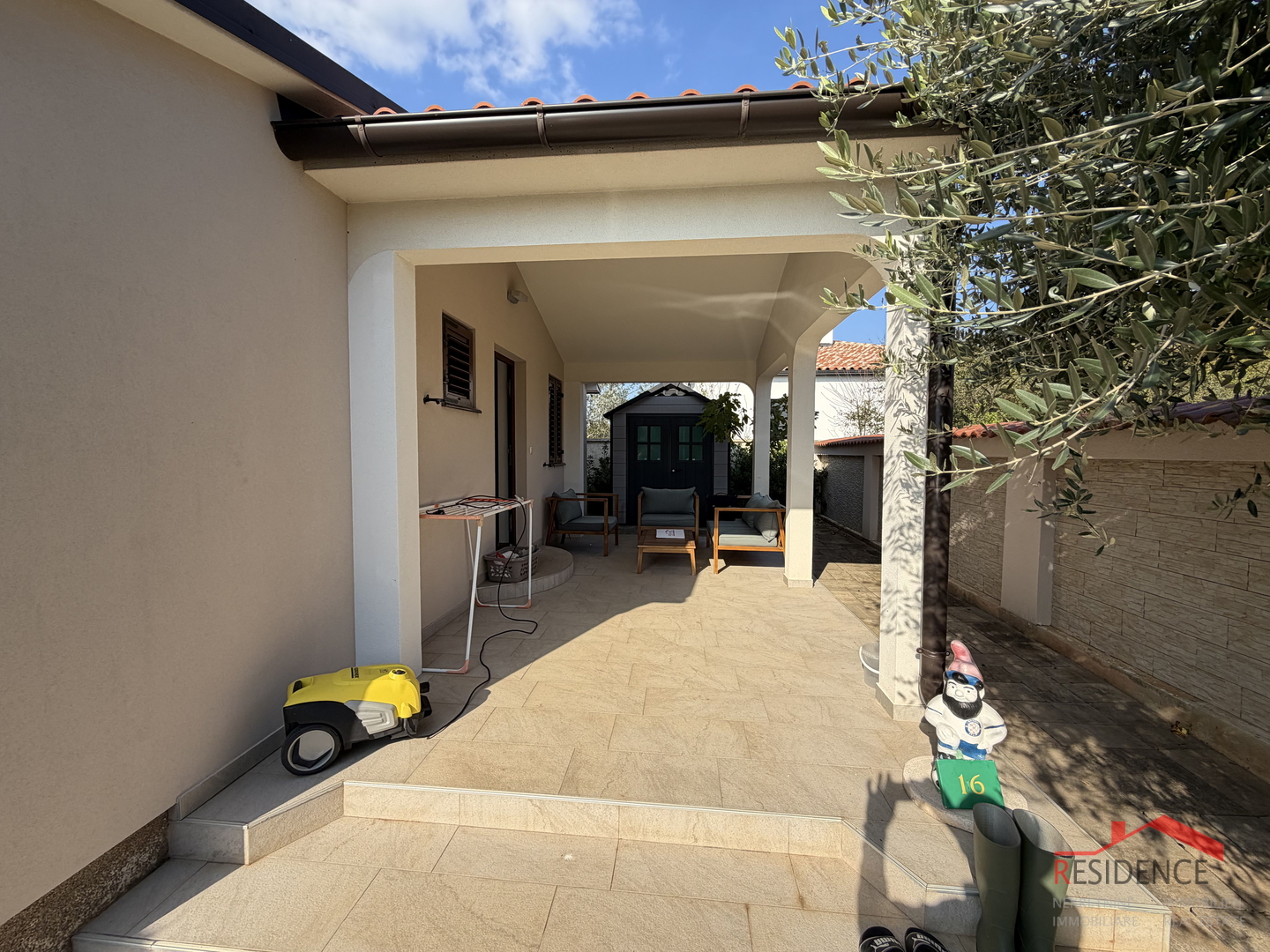 Šikići, single-family house with swimming pool, Exclusive sale