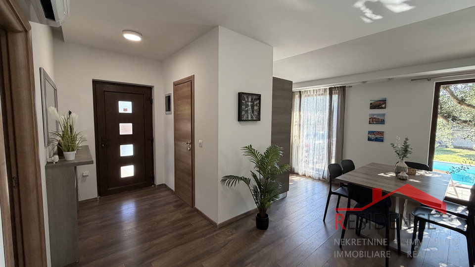 Šikići, Einfamilienhaus mit Swimmingpool, Exklusivverkauf