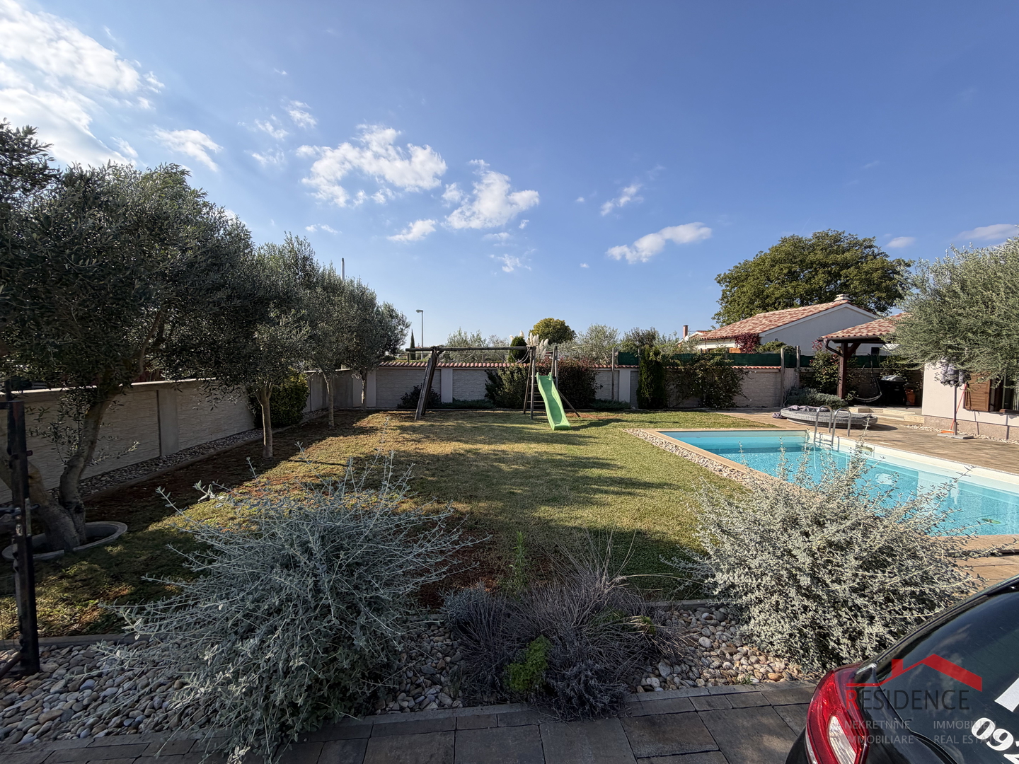 Šikići, single-family house with swimming pool, Exclusive sale