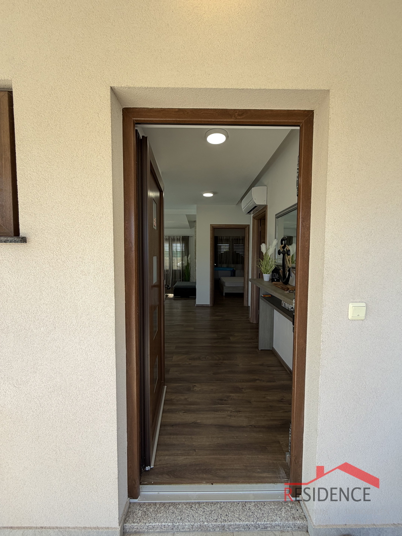 Šikići, single-family house with swimming pool, Exclusive sale