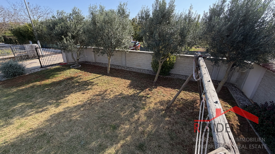 Šikići, Einfamilienhaus mit Swimmingpool, Exklusivverkauf