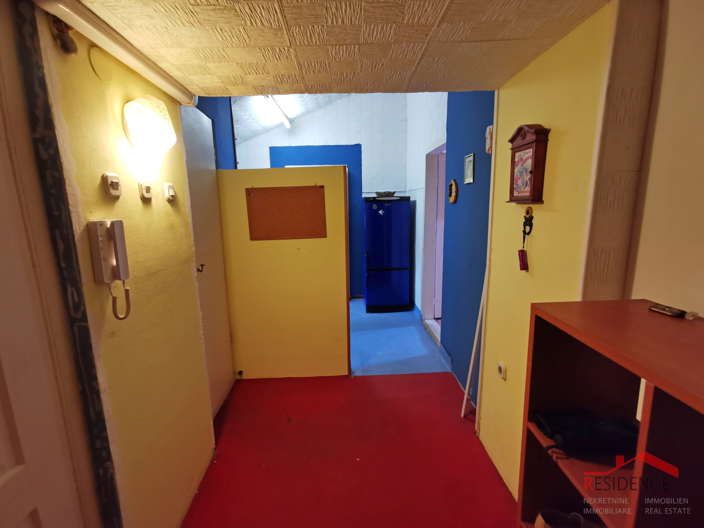 Pula, Zentrum, Wohnung im 4. Stock, für die Renovierung