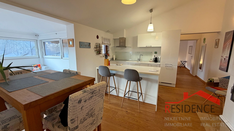 &Scaron;tinjan&comma; 1&period; Stock&comma; 2 Schlafzimmer&comma; 2 Parkpl&auml;tze