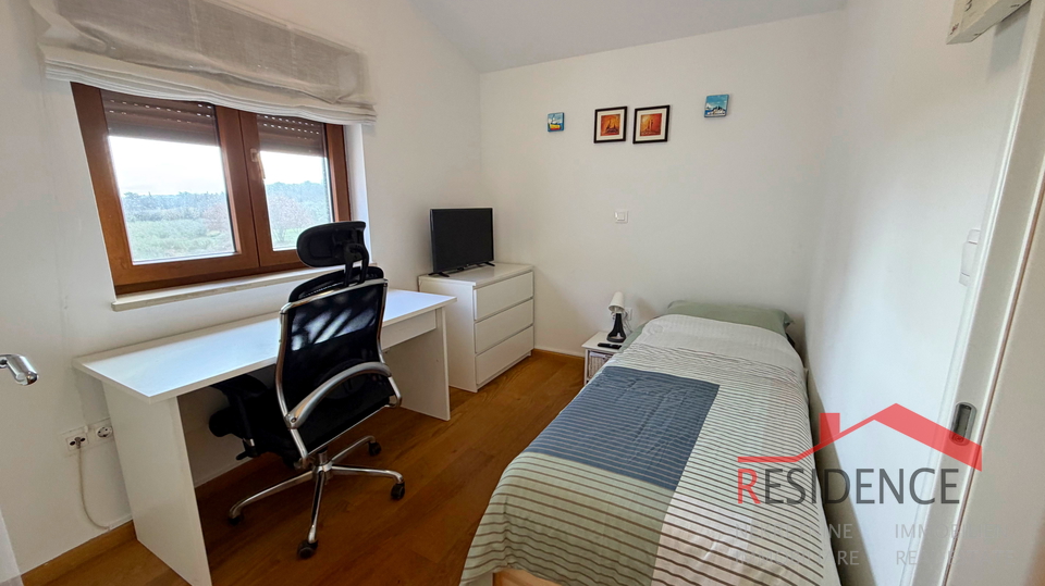 &Scaron;tinjan&comma; 1&period; Stock&comma; 2 Schlafzimmer&comma; 2 Parkpl&auml;tze