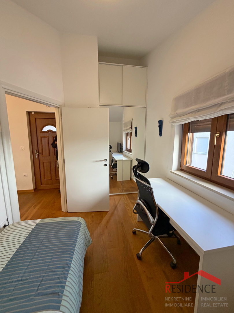 Štinjan, 1. Stock, 2 Schlafzimmer, 2 Parkplätze