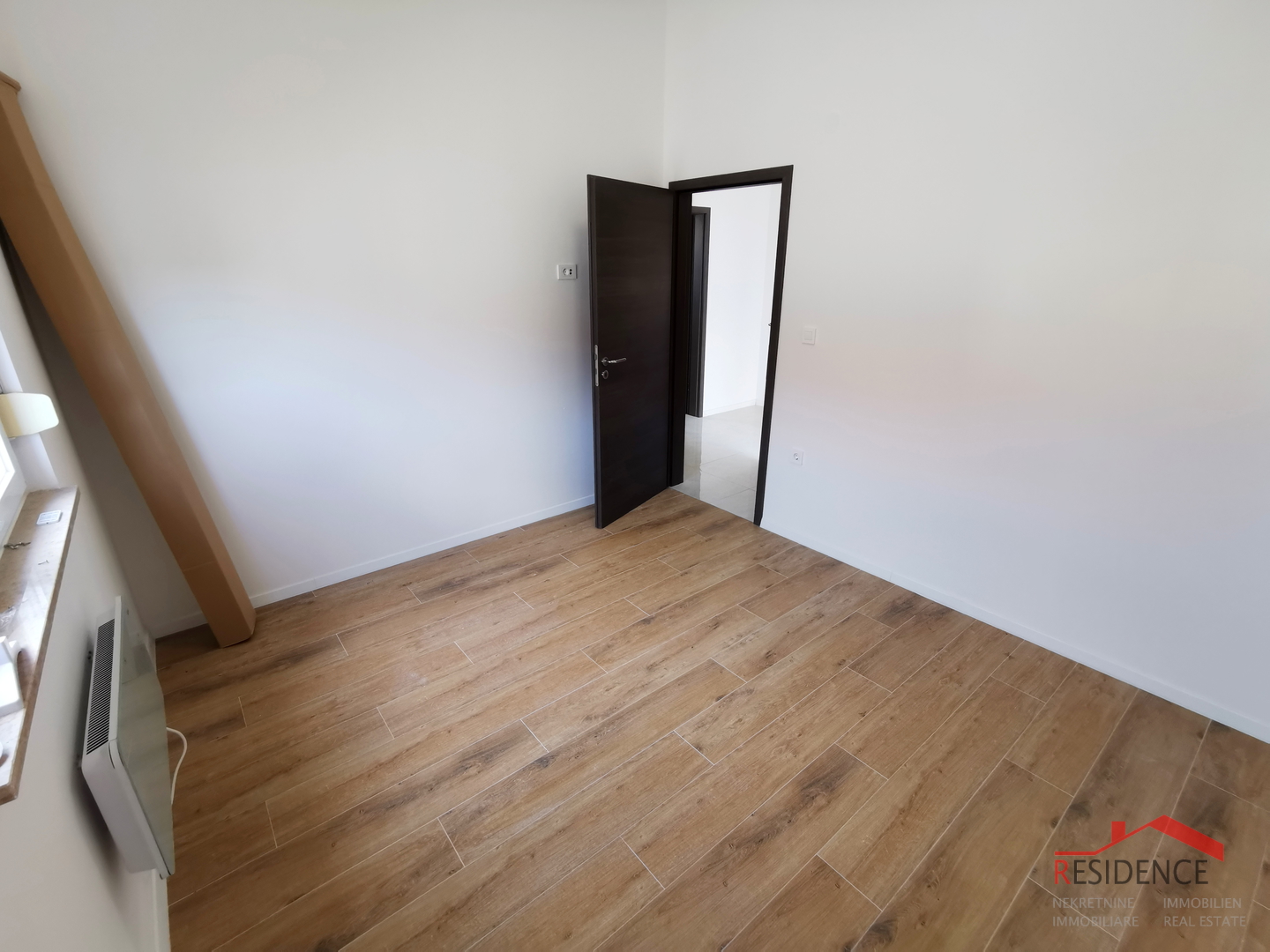 Pula, Valdebek, stan, 2 spavaće sobe, parkirno mjesto, spremište