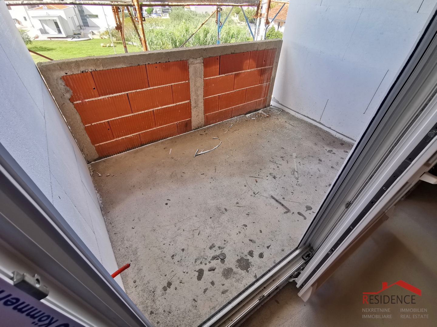 Pula, Valdebek, Wohnung im 2. Stock, Garage