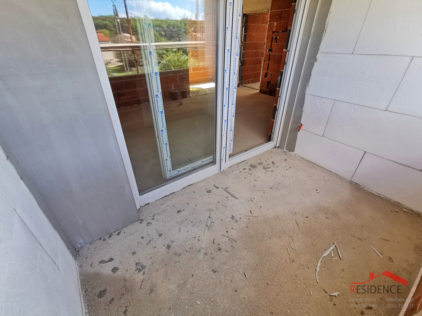 Pula, Valdebek, Wohnung im 2. Stock, Garage