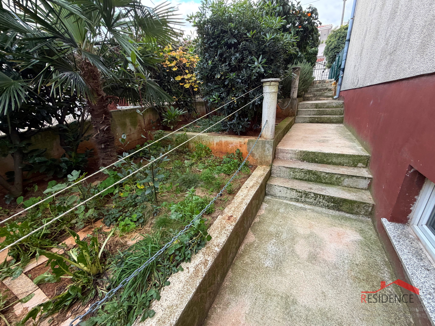 Pula, Veli Vrh, Haus