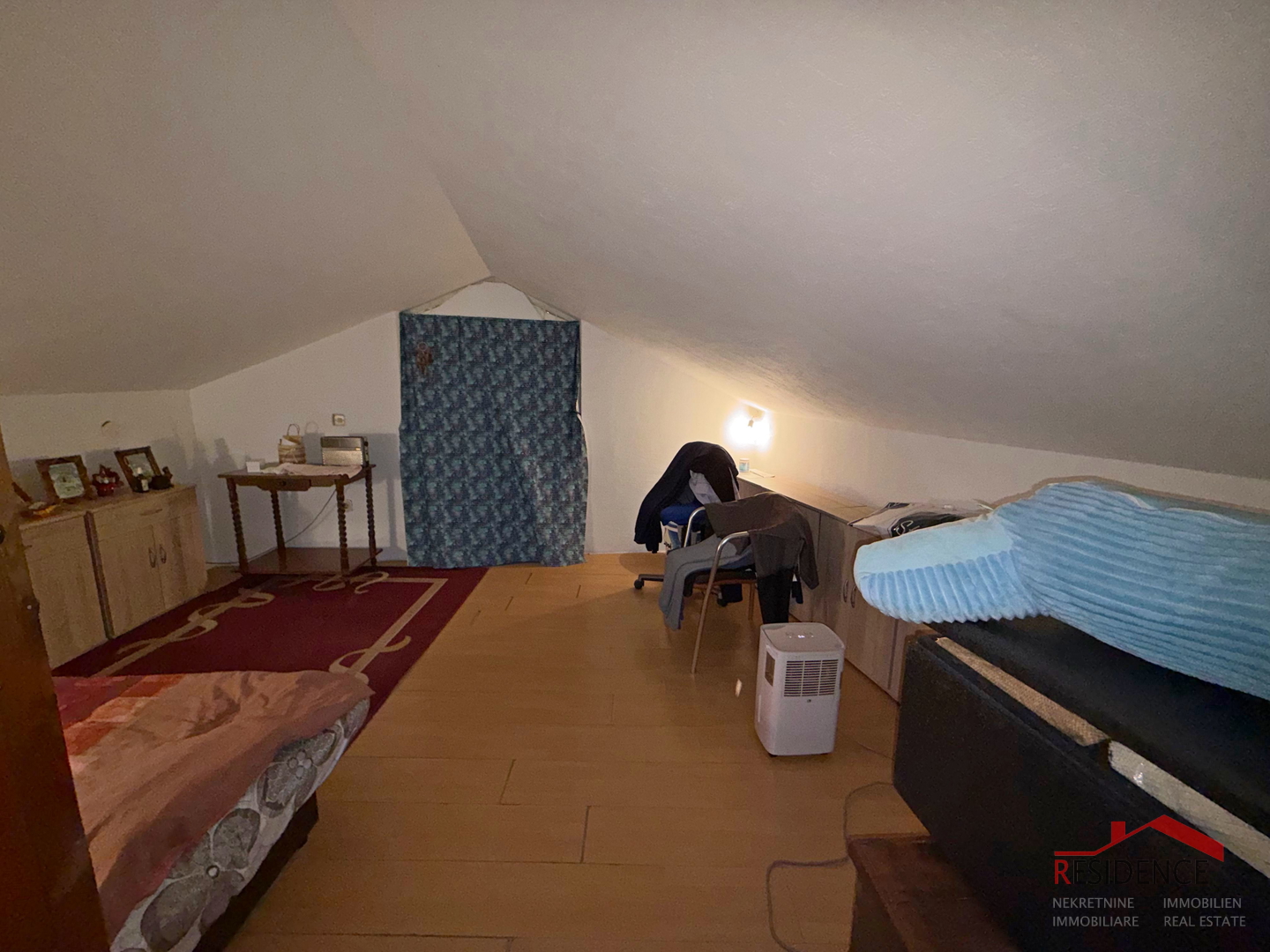 Pula, Veli Vrh, Haus