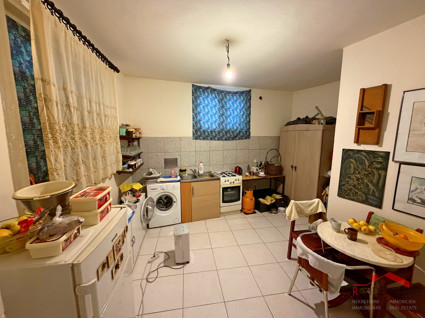 Pula, Veli Vrh, Haus