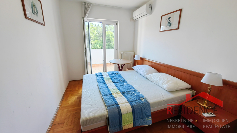 Pula-Verudela, lijepi dvoetažni apartman na prvom katu